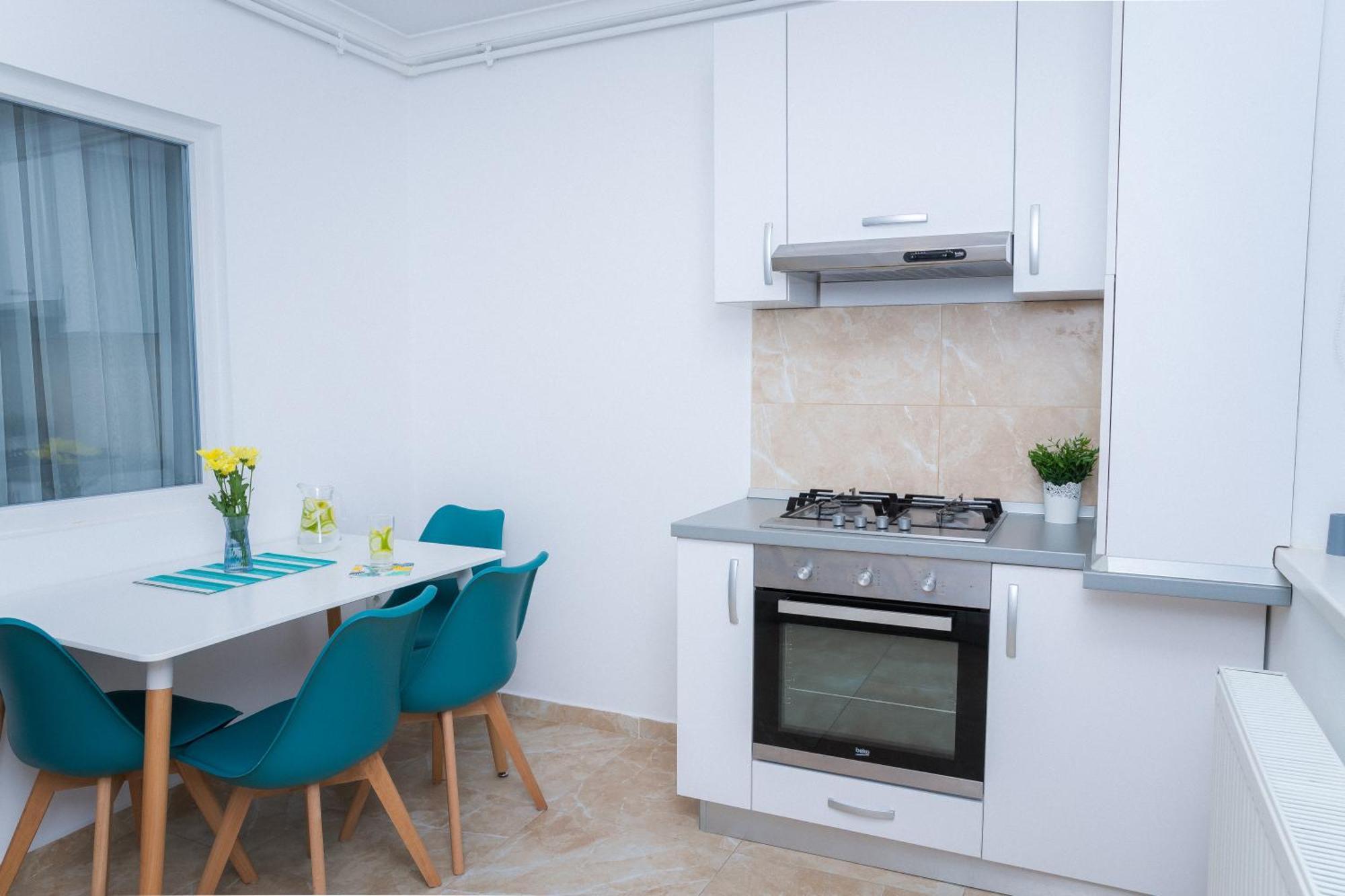 Elysian Urbanscape Brown, 2 Rooms, Near Bucharest Chiajna Esterno foto
